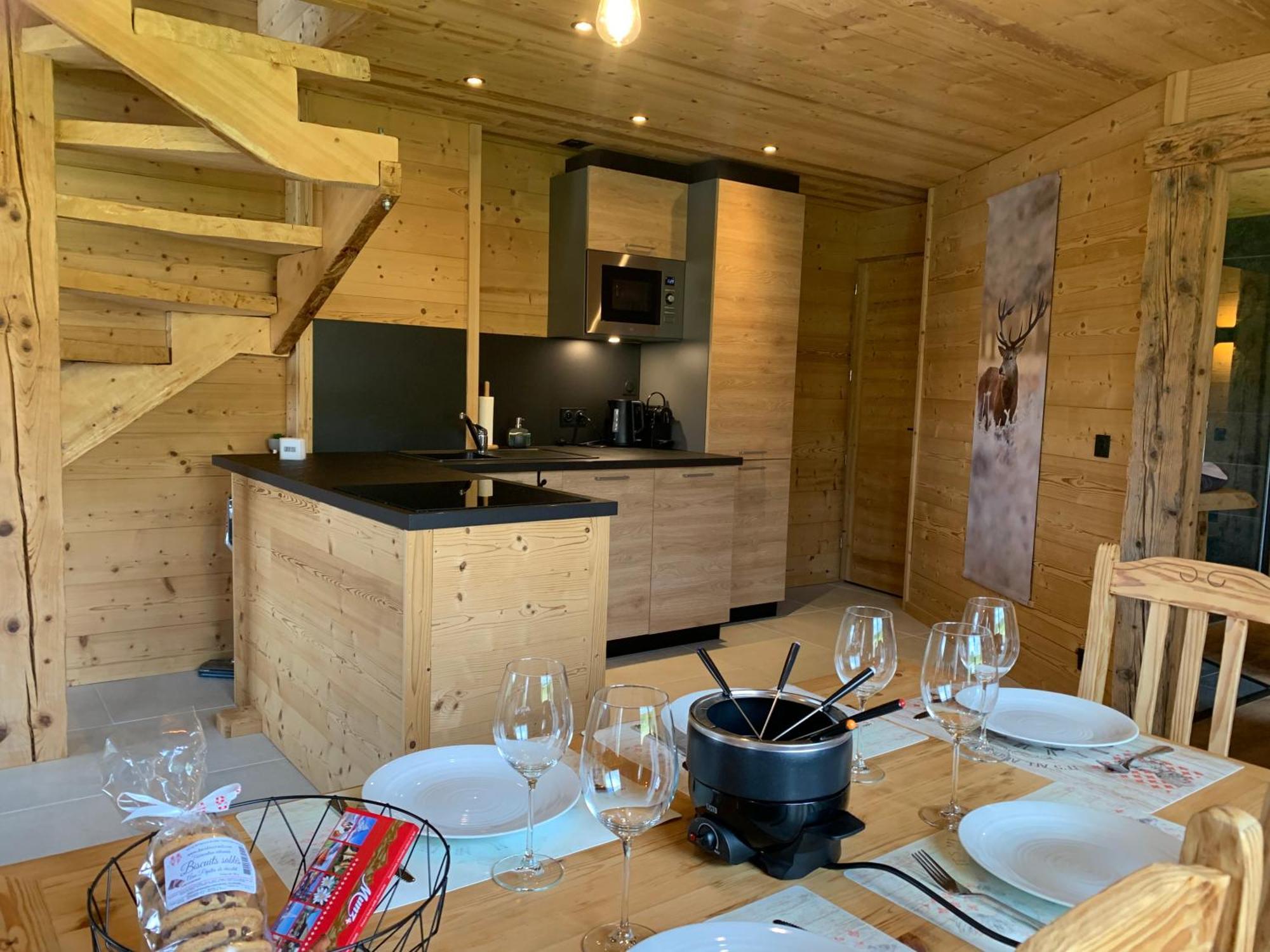 L'Ecureuil: Spacious Chalet-Style Duplex with Mountain Views Epagny Metz-Tessy Exterior photo