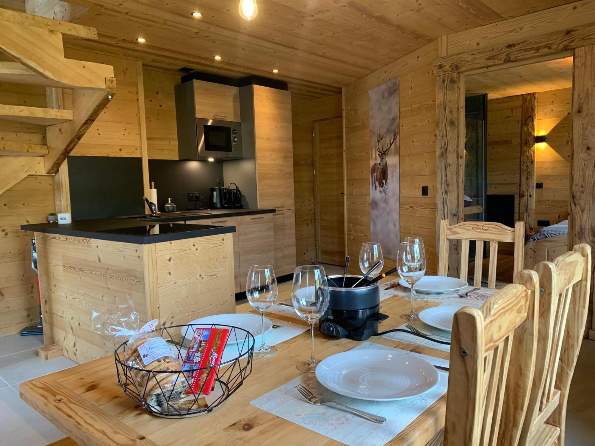 L'Ecureuil: Spacious Chalet-Style Duplex with Mountain Views Epagny Metz-Tessy Exterior photo